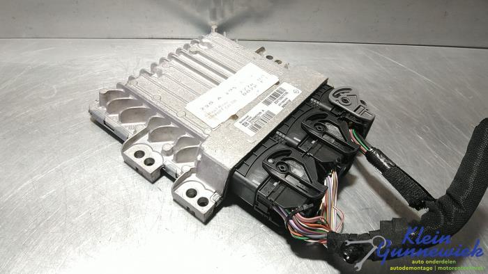 Gebruikte Inspuitcomputer Renault Scenic Prijs € 63,00 Margeregeling aangeboden door Klein Gunnewiek Autodemontage & Motorentechniek