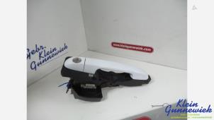 Gebruikte Deurgreep 2Deurs links Kia Pro Ceed Prijs € 20,00 Margeregeling aangeboden door Klein Gunnewiek Autodemontage & Motorentechniek