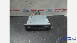 Gebruikte Radio CD Speler Renault Megane Scenic Prijs € 100,00 Margeregeling aangeboden door Klein Gunnewiek Autodemontage & Motorentechniek