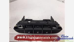 Gebruikte Schakelaar Kia XCeed Prijs € 45,00 Margeregeling aangeboden door Klein Gunnewiek Autodemontage & Motorentechniek