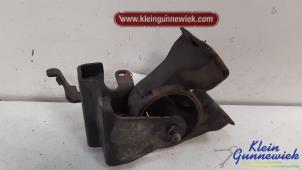 Gebruikte Versnellingsbak Steun Kia Pro Ceed Prijs € 25,00 Margeregeling aangeboden door Klein Gunnewiek Autodemontage & Motorentechniek