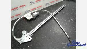 Gebruikte Motor electrisch raam Renault Mascott Prijs € 50,00 Margeregeling aangeboden door Klein Gunnewiek Autodemontage & Motorentechniek