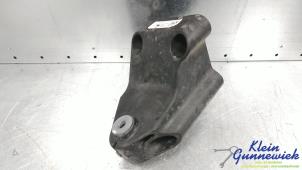 Gebruikte Motorrubber Mercedes E-Klasse Prijs € 45,00 Margeregeling aangeboden door Klein Gunnewiek Autodemontage & Motorentechniek