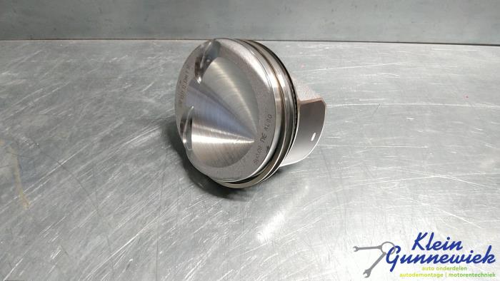 Zuiger van een Volkswagen Golf 2014