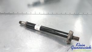 Gebruikte Steekas rechts-voor Mercedes CLA Prijs € 75,00 Margeregeling aangeboden door Klein Gunnewiek Autodemontage & Motorentechniek