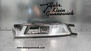 Gebruikte Mistlamp links-voor Volkswagen Passat Prijs € 45,00 Margeregeling aangeboden door Gebr.Klein Gunnewiek Ho.BV