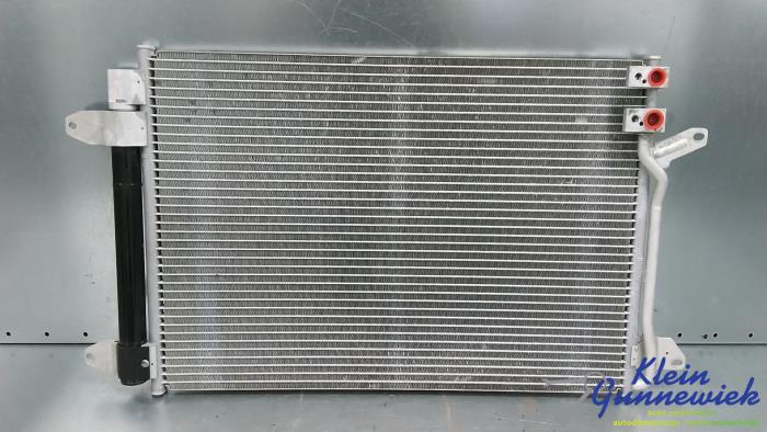 Airco Condensor van een Volkswagen Jetta 2016