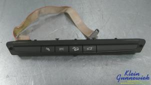 Gebruikte Schakelaar BMW X5 Prijs € 65,00 Margeregeling aangeboden door Klein Gunnewiek Autodemontage & Motorentechniek