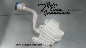 Gebruikte Ruitensproeiertank voor Volkswagen Tiguan Prijs € 30,00 Margeregeling aangeboden door Gebr.Klein Gunnewiek Ho.BV