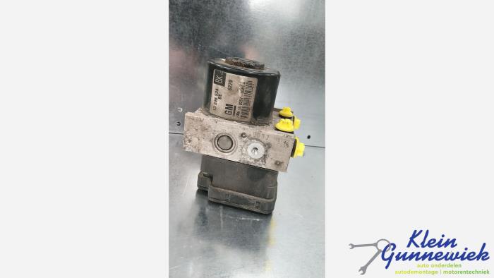 Gebruikte ABS Pomp Opel Astra Prijs € 189,00 Margeregeling aangeboden door Klein Gunnewiek Autodemontage & Motorentechniek