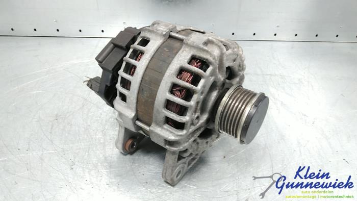 Gebruikte Dynamo Renault Megane Prijs € 35,00 Margeregeling aangeboden door Klein Gunnewiek Autodemontage & Motorentechniek