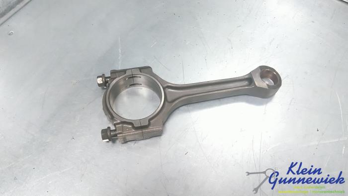 Gebrauchte Drijfstang Opel Karl Preis € 36,00 Margenregelung angeboten von Klein Gunnewiek Autodemontage & Motorentechniek