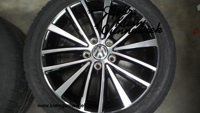 Velgen set van een Volkswagen Jetta 2016