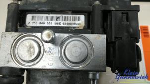 Gebruikte ABS Pomp Renault Clio Prijs € 125,00 Margeregeling aangeboden door Klein Gunnewiek Autodemontage & Motorentechniek