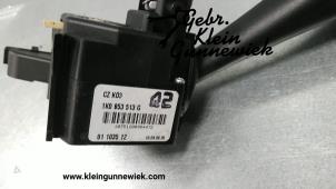 Gebruikte Pinker Schakelaar Volkswagen Golf Prijs € 20,00 Margeregeling aangeboden door Gebr.Klein Gunnewiek Ho.BV