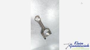 Gebruikte Drijfstang Renault Trafic Prijs € 60,00 Margeregeling aangeboden door Klein Gunnewiek Autodemontage & Motorentechniek