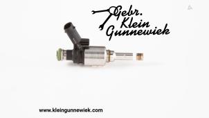 Gebruikte Injector (benzine injectie) Volkswagen Golf Prijs € 45,00 Margeregeling aangeboden door Gebr.Klein Gunnewiek Ho.BV
