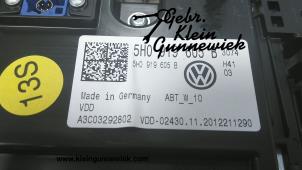 Gebruikte Display Interieur Volkswagen Golf Prijs € 375,00 Margeregeling aangeboden door Gebr.Klein Gunnewiek Ho.BV