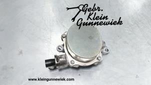 Gebruikte Vacuumpomp (Diesel) Renault Trafic Prijs € 75,00 Margeregeling aangeboden door Gebr.Klein Gunnewiek Ho.BV