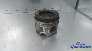 Gebruikte Zuiger Volkswagen Passat Prijs € 85,00 Margeregeling aangeboden door Klein Gunnewiek Autodemontage & Motorentechniek