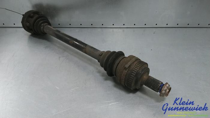 Gebruikte Aandrijfas links-achter BMW 3-Serie Prijs € 27,00 Margeregeling aangeboden door Klein Gunnewiek Autodemontage & Motorentechniek