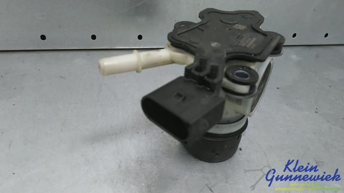Gebruikte Pomp adblue Volkswagen Touran Prijs € 139,00 Margeregeling aangeboden door Klein Gunnewiek Autodemontage & Motorentechniek