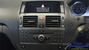 Gebruikte Display Interieur Mercedes C-Klasse Prijs € 50,00 Margeregeling aangeboden door Klein Gunnewiek Autodemontage & Motorentechniek