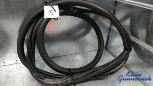 Gebruikte Deurrubber 4Deurs links-achter Volkswagen Golf Prijs € 20,00 Margeregeling aangeboden door Klein Gunnewiek Autodemontage & Motorentechniek