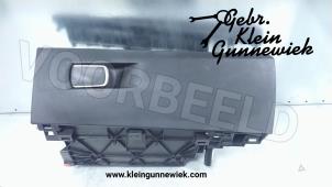 Gebruikte Dashboardkastje BMW 2-Serie Prijs € 75,00 Margeregeling aangeboden door Gebr.Klein Gunnewiek Ho.BV