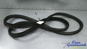 Gebruikte Deurrubber 4Deurs rechts-voor Mercedes GLC-Klasse Prijs € 25,00 Margeregeling aangeboden door Klein Gunnewiek Autodemontage & Motorentechniek