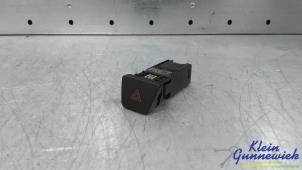 Gebruikte Alarmlicht Schakelaar Ford Focus Prijs € 15,00 Margeregeling aangeboden door Klein Gunnewiek Autodemontage & Motorentechniek