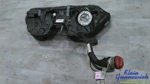 Gebruikte Brandstoftank Mercedes C-Klasse Prijs € 275,00 Margeregeling aangeboden door Klein Gunnewiek Autodemontage & Motorentechniek