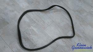 Gebruikte Deurrubber 4Deurs rechts-voor Mercedes GLC-Klasse Prijs € 25,00 Margeregeling aangeboden door Klein Gunnewiek Autodemontage & Motorentechniek