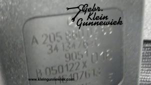 Gebruikte Veiligheidsgordel Insteek rechts-achter Mercedes GLC-Klasse Prijs € 30,00 Margeregeling aangeboden door Gebr.Klein Gunnewiek Ho.BV