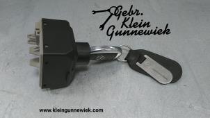 Gebruikte Kontaktslot + Sleutel Mercedes GLA-Klasse Prijs € 125,00 Margeregeling aangeboden door Gebr.Klein Gunnewiek Ho.BV