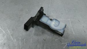 Gebruikte Luchthoeveelheidsmeter Renault Trafic Prijs € 135,00 Margeregeling aangeboden door Klein Gunnewiek Autodemontage & Motorentechniek