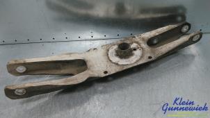 Gebruikte Draagarm links-achter Mercedes GLA Prijs € 35,00 Margeregeling aangeboden door Klein Gunnewiek Autodemontage & Motorentechniek