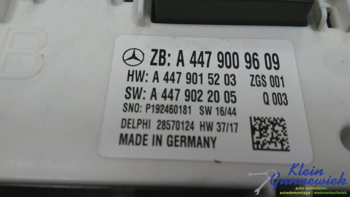 Gebruikte Computer Body Control Mercedes Vito Prijs € 106,00 Margeregeling aangeboden door Klein Gunnewiek Autodemontage & Motorentechniek