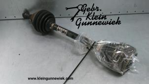 Gebruikte Homokineetas links-voor Volkswagen Golf Prijs € 125,00 Margeregeling aangeboden door Gebr.Klein Gunnewiek Ho.BV