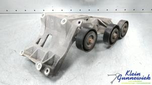 Gebruikte Dynamosteun onder Mercedes B-Klasse Prijs € 75,00 Margeregeling aangeboden door Klein Gunnewiek Autodemontage & Motorentechniek