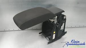 Gebruikte Armleuning Skoda Octavia Prijs € 100,00 Margeregeling aangeboden door Klein Gunnewiek Autodemontage & Motorentechniek