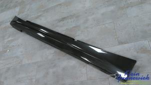 Gebruikte Sideskirt links BMW 1-Serie Prijs € 30,00 Margeregeling aangeboden door Klein Gunnewiek Autodemontage & Motorentechniek