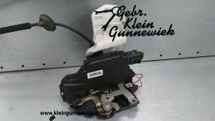 Gebruikte Deurslot Mechaniek 4Deurs rechts-achter Volkswagen Polo Prijs € 35,00 Margeregeling aangeboden door Gebr.Klein Gunnewiek Ho.BV