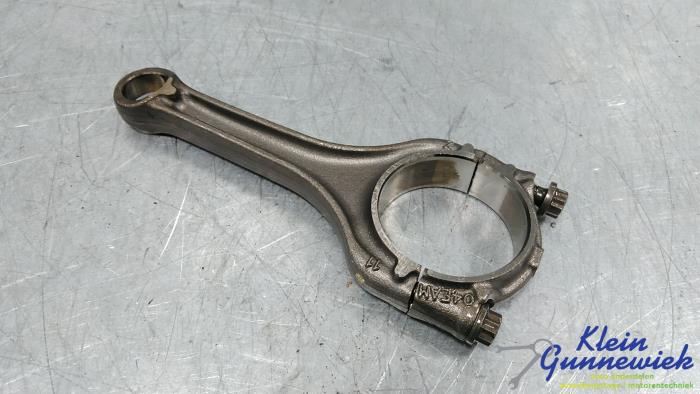 Gebruikte Drijfstang Volkswagen Golf Prijs € 67,00 Margeregeling aangeboden door Klein Gunnewiek Autodemontage & Motorentechniek