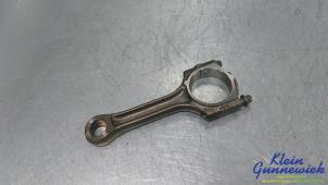 Gebruikte Drijfstang Opel Astra Prijs € 50,00 Margeregeling aangeboden door Klein Gunnewiek Autodemontage & Motorentechniek