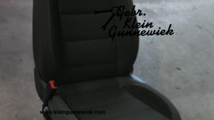 Gebruikte Voorstoel links Volkswagen Touran Prijs € 175,00 Margeregeling aangeboden door Gebr.Klein Gunnewiek Ho.BV