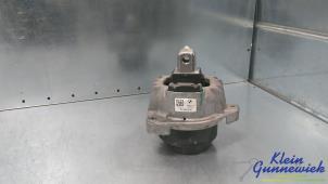 Gebruikte Motorsteun BMW M5 Prijs € 45,00 Margeregeling aangeboden door Klein Gunnewiek Autodemontage & Motorentechniek