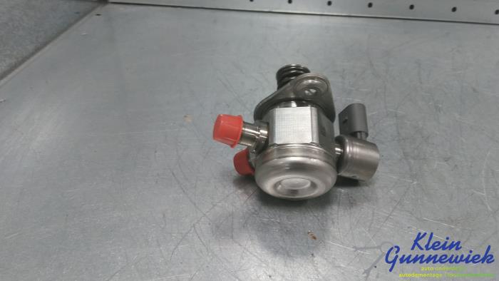 Gebruikte Brandstofpomp Mechanisch Mercedes C-Klasse Prijs € 170,00 Margeregeling aangeboden door Klein Gunnewiek Autodemontage & Motorentechniek