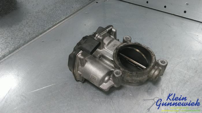 Gebruikte Gasklephuis Mercedes C-Klasse Prijs € 23,00 Margeregeling aangeboden door Klein Gunnewiek Autodemontage & Motorentechniek