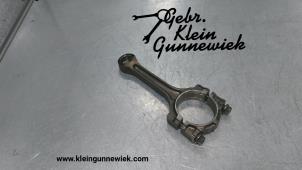 Gebruikte Drijfstang Opel Karl Prijs € 40,00 Margeregeling aangeboden door Gebr.Klein Gunnewiek Ho.BV